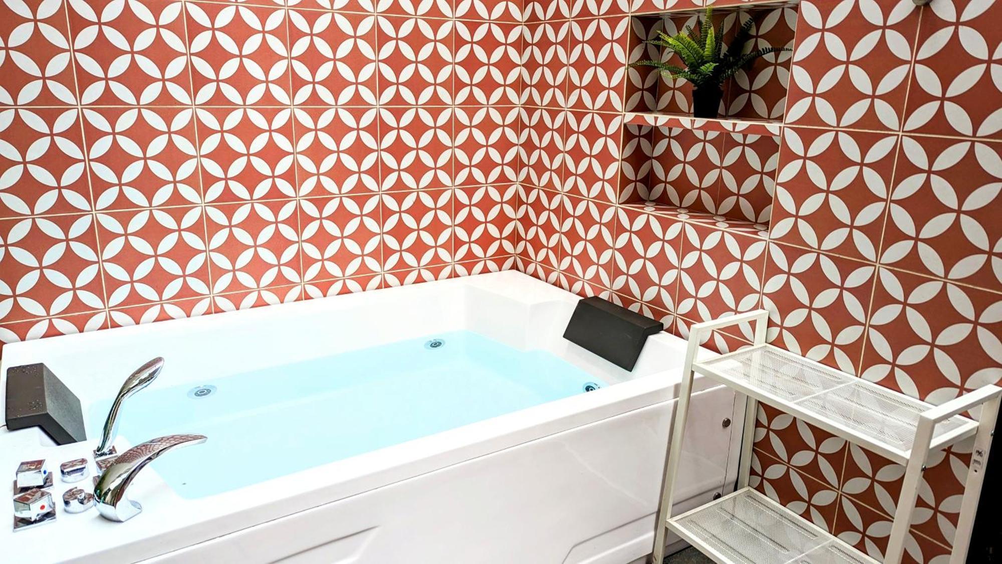 Cottonwood Pramestha Dago - Bbq Jacuzzi Netflix * Bandung